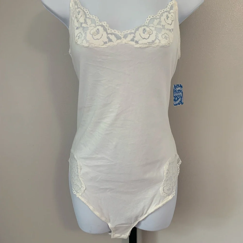 NWT Free People White Lace Detail Chemise